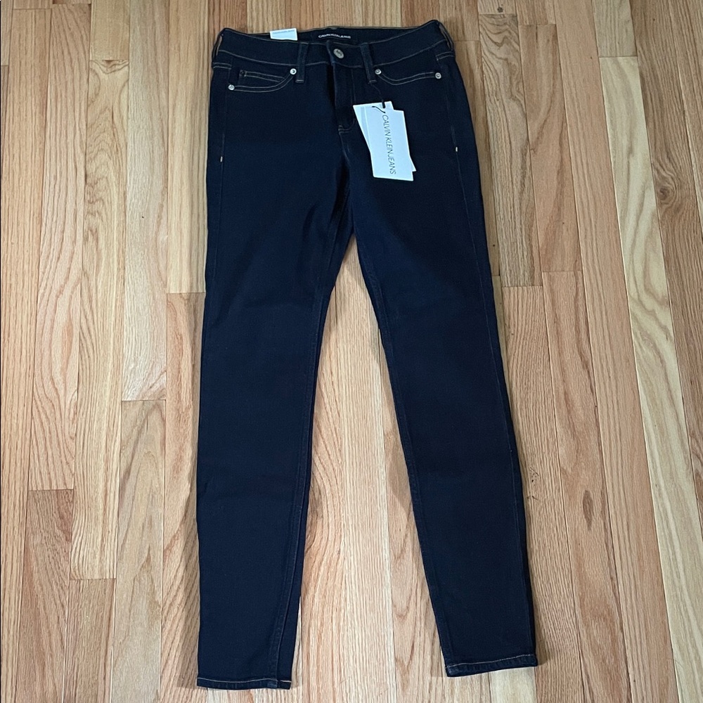 Calvin Klein Super Skinny Jeans Women 26 Navy Blue Casual Minimalist NWT